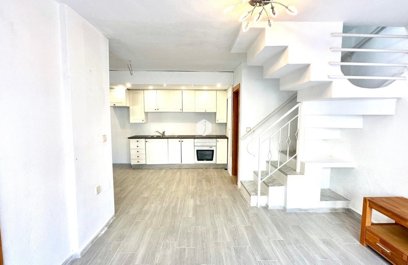 Resale - Chalet -
Torrevieja - Carrefour