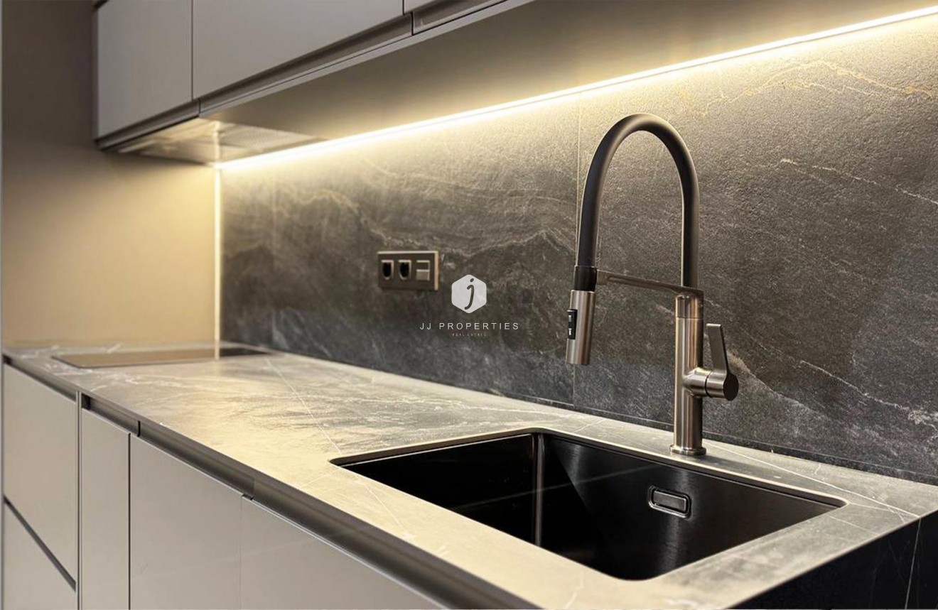 Resale - Apartment / flat -
Torrevieja - Playa de los Locos