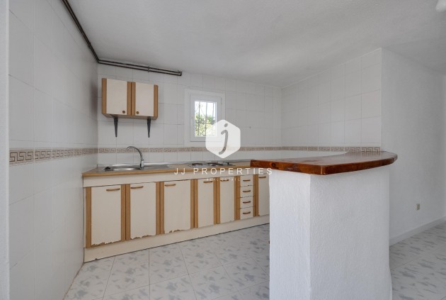 Resale - Chalet -
Torrevieja - La Siesta - El Salado - Torreta