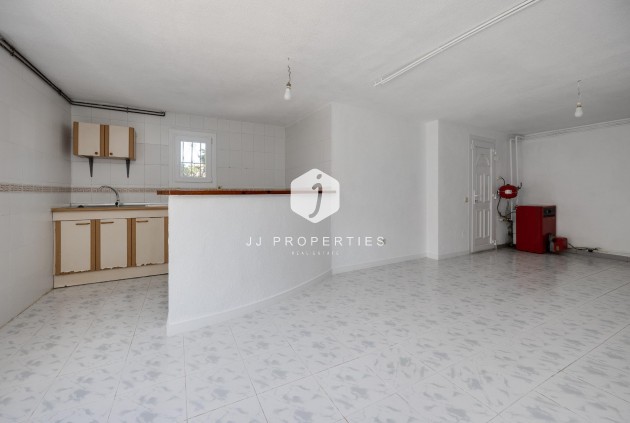 Resale - Chalet -
Torrevieja - La Siesta - El Salado - Torreta