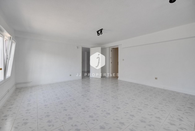 Resale - Chalet -
Torrevieja - La Siesta - El Salado - Torreta