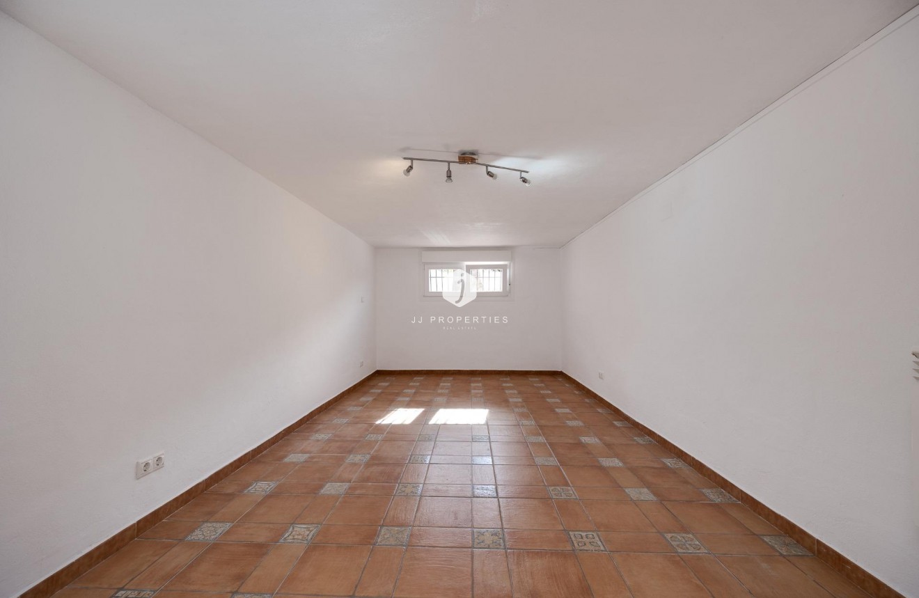 Resale - Chalet -
Torrevieja - La Siesta - El Salado - Torreta