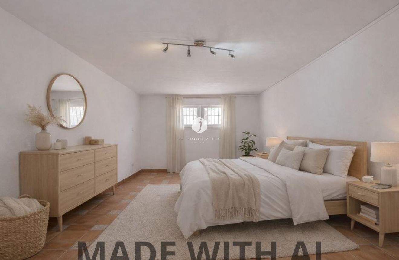 Resale - Chalet -
Torrevieja - La Siesta - El Salado - Torreta