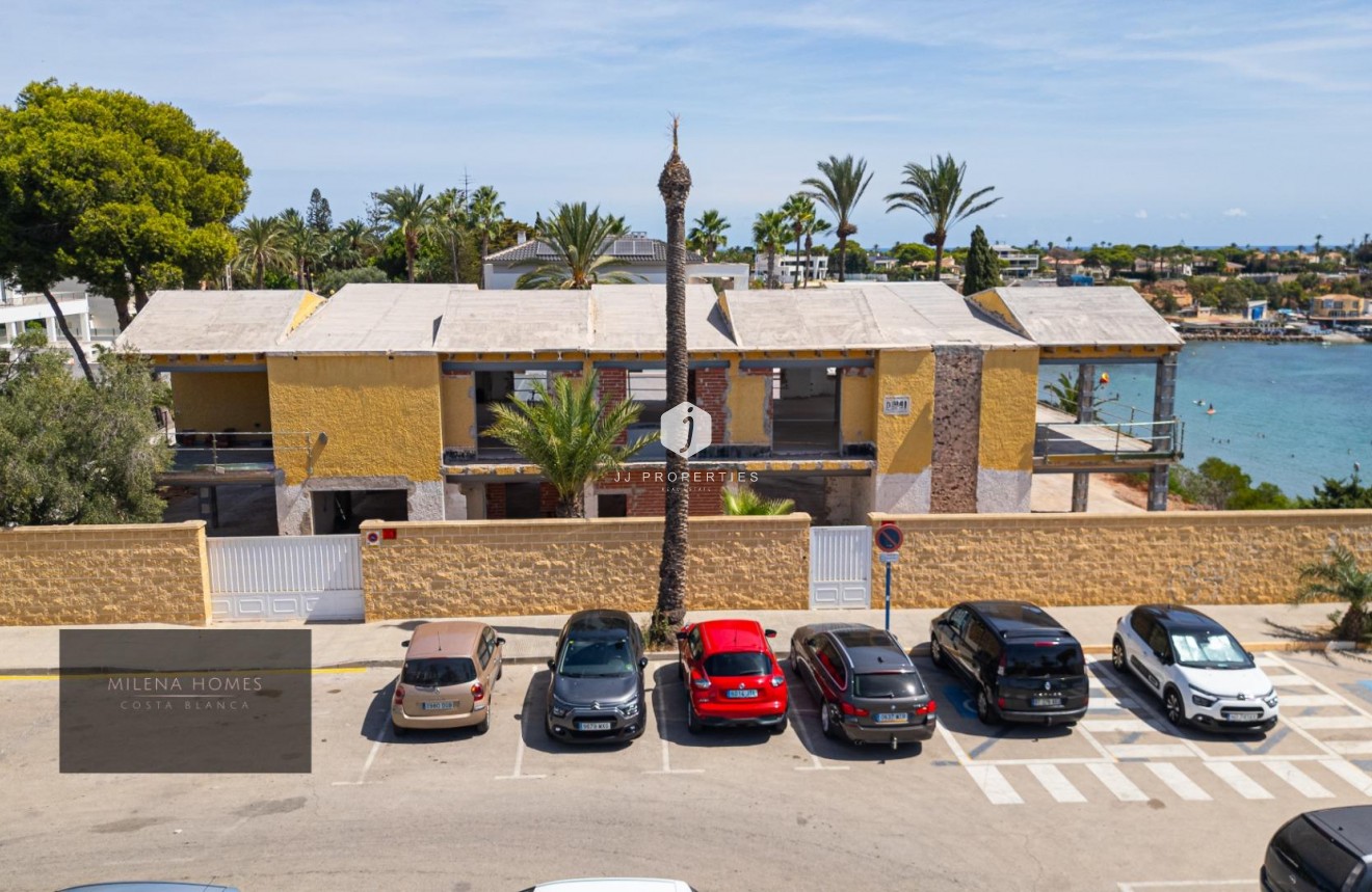 D'occasion - Villa -
Cabo Roig