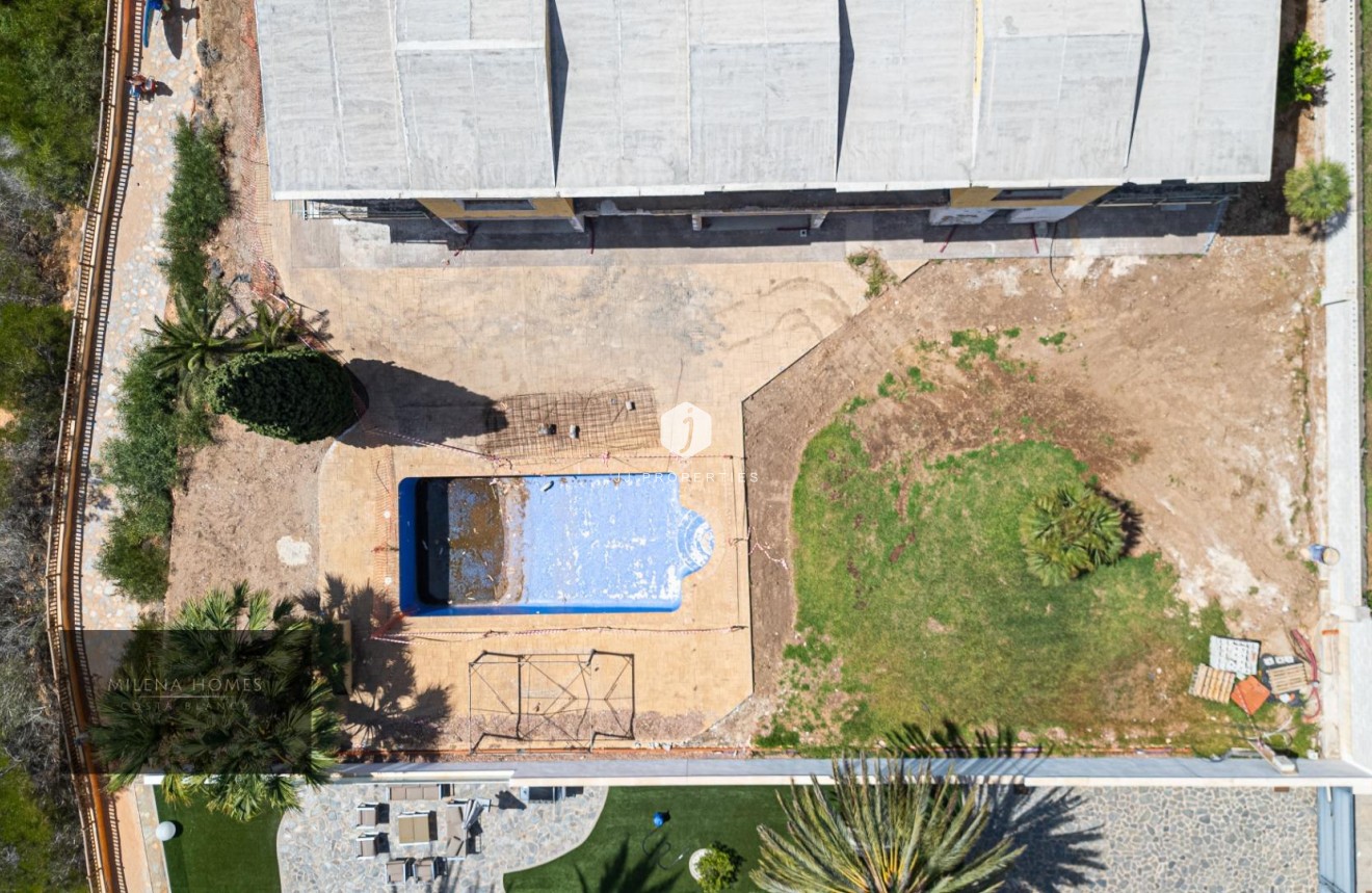 D'occasion - Villa -
Cabo Roig