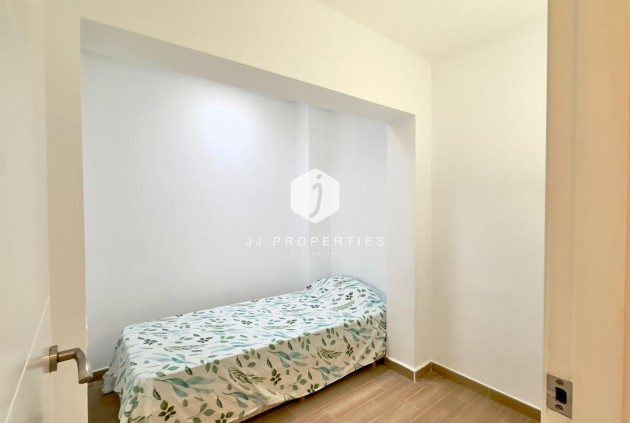 Resale - Bungalow -
Torrevieja - El Limonar