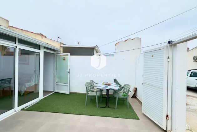 Resale - Bungalow -
Torrevieja - El Limonar