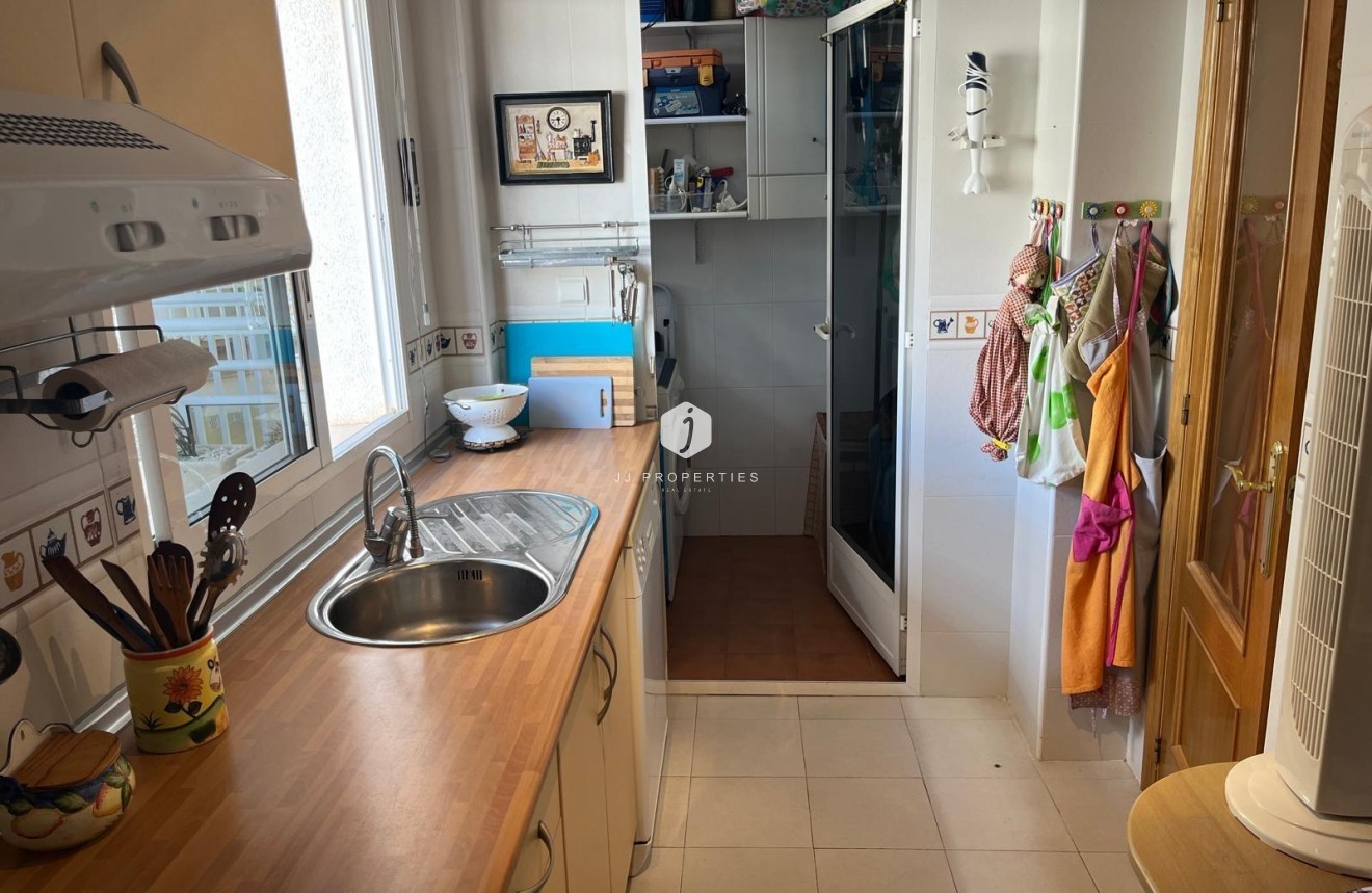 Resale - Apartment / flat -
Orihuela Costa - Campoamor