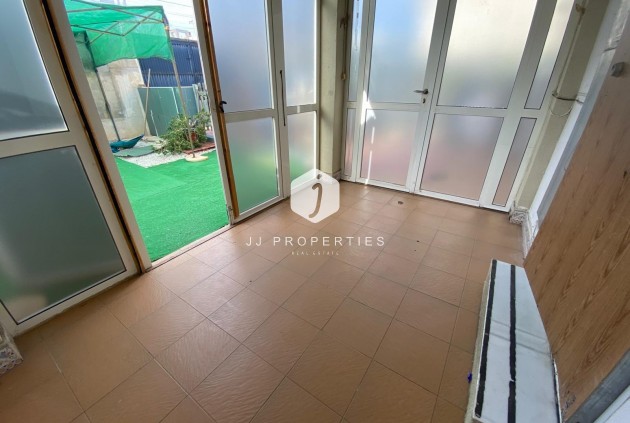 Resale - Bungalow -
Torrevieja - Torretas