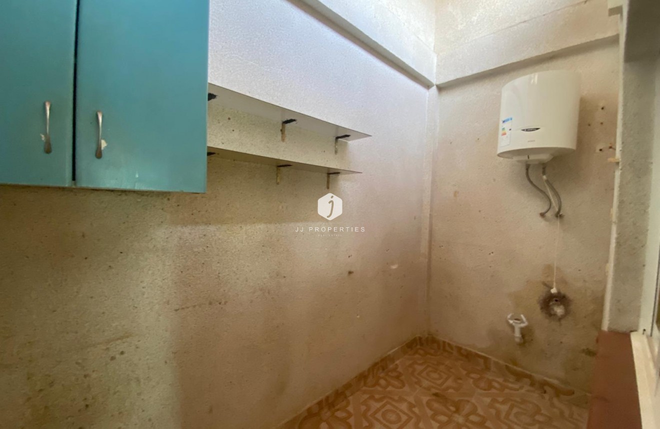 Resale - Bungalow -
Torrevieja - Torretas