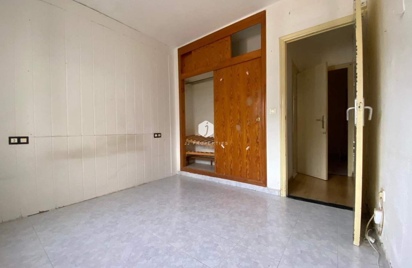 Resale - Bungalow -
Torrevieja - Torretas