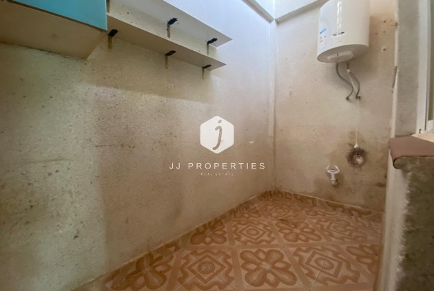 Resale - Bungalow -
Torrevieja - Torretas