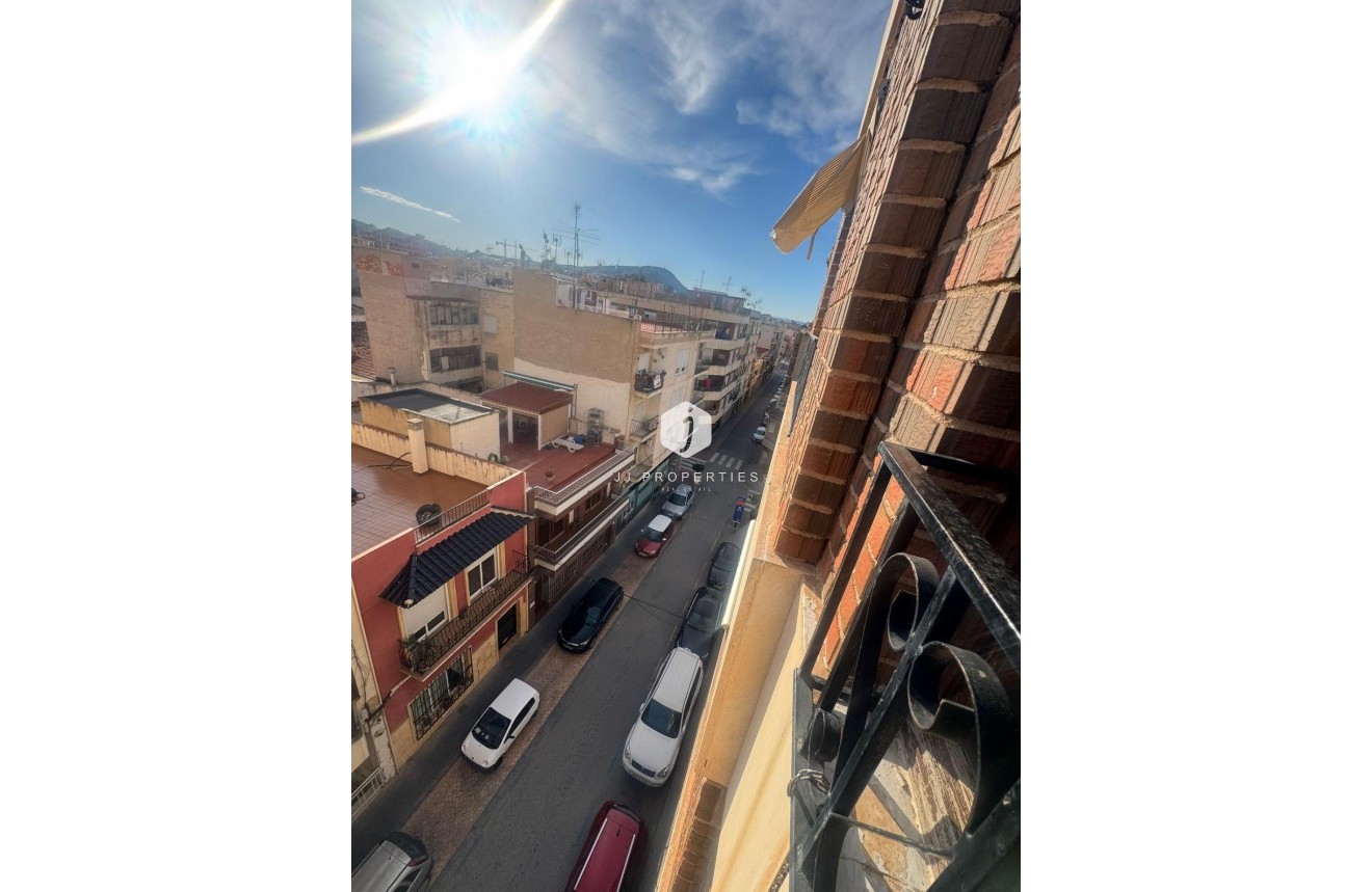 Tweedehands - Appartement / flat -
Bigastro - Bigastro Centro