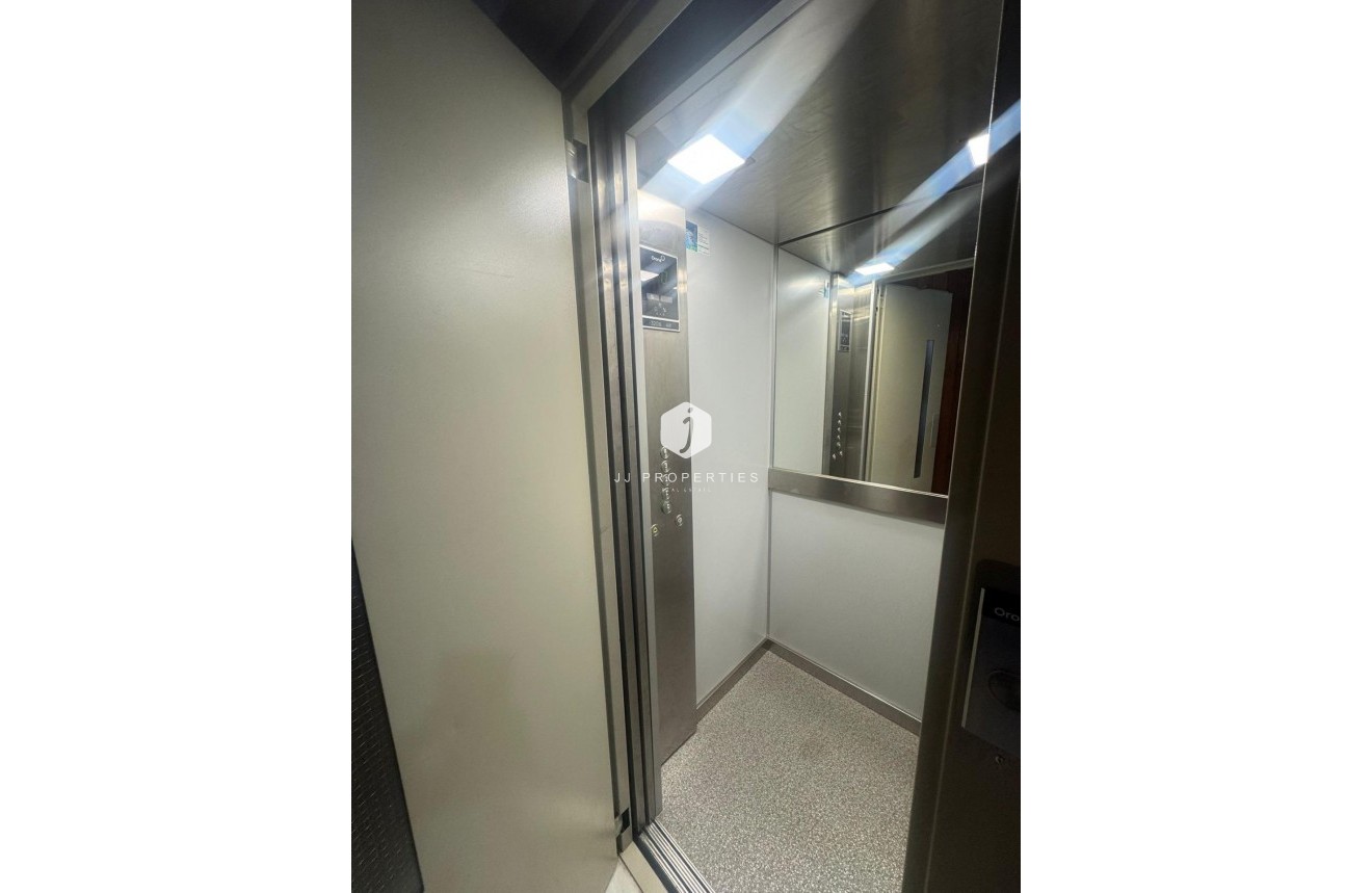 Tweedehands - Appartement / flat -
Bigastro - Bigastro Centro