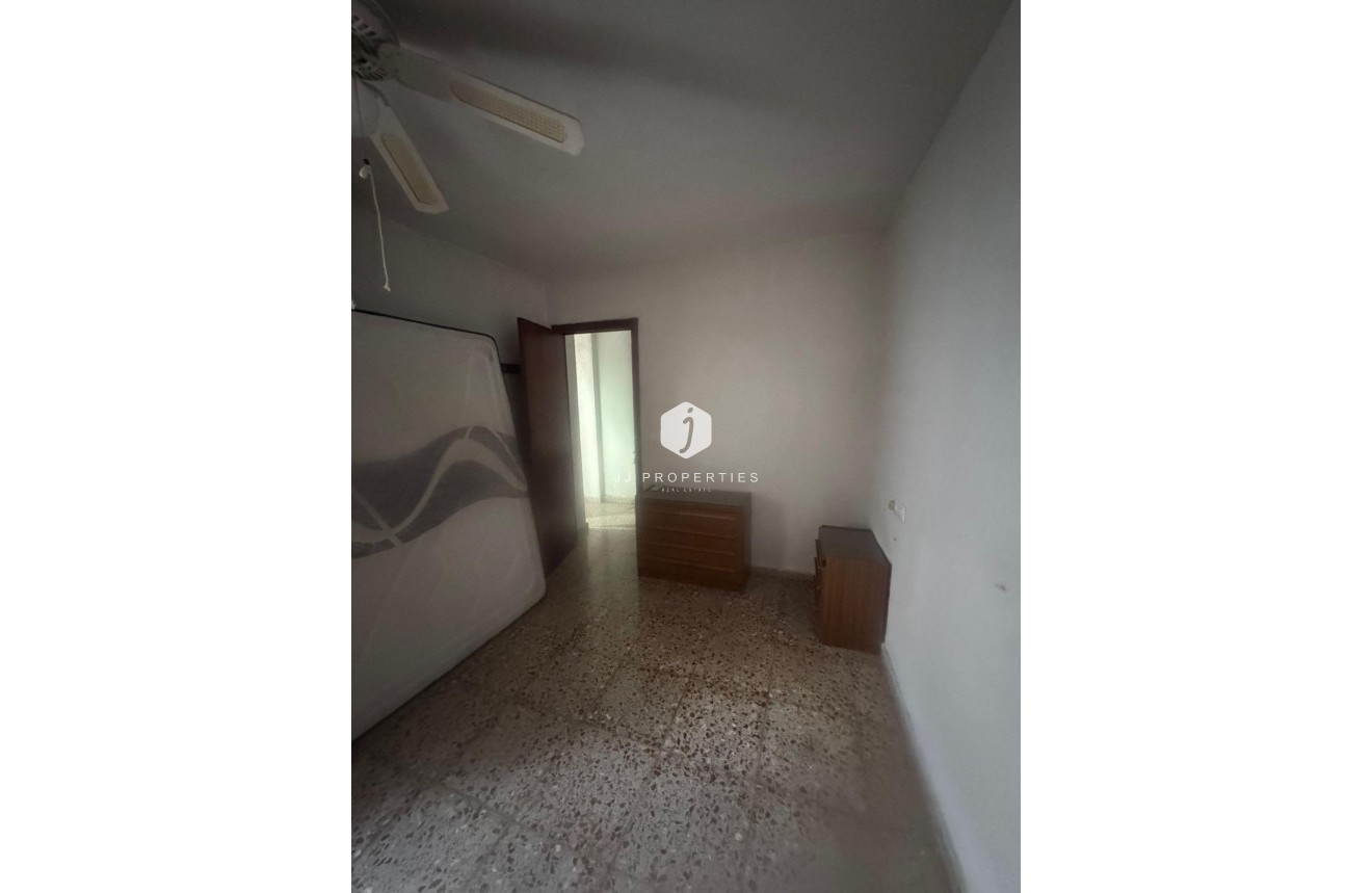 Tweedehands - Appartement / flat -
Bigastro - Bigastro Centro