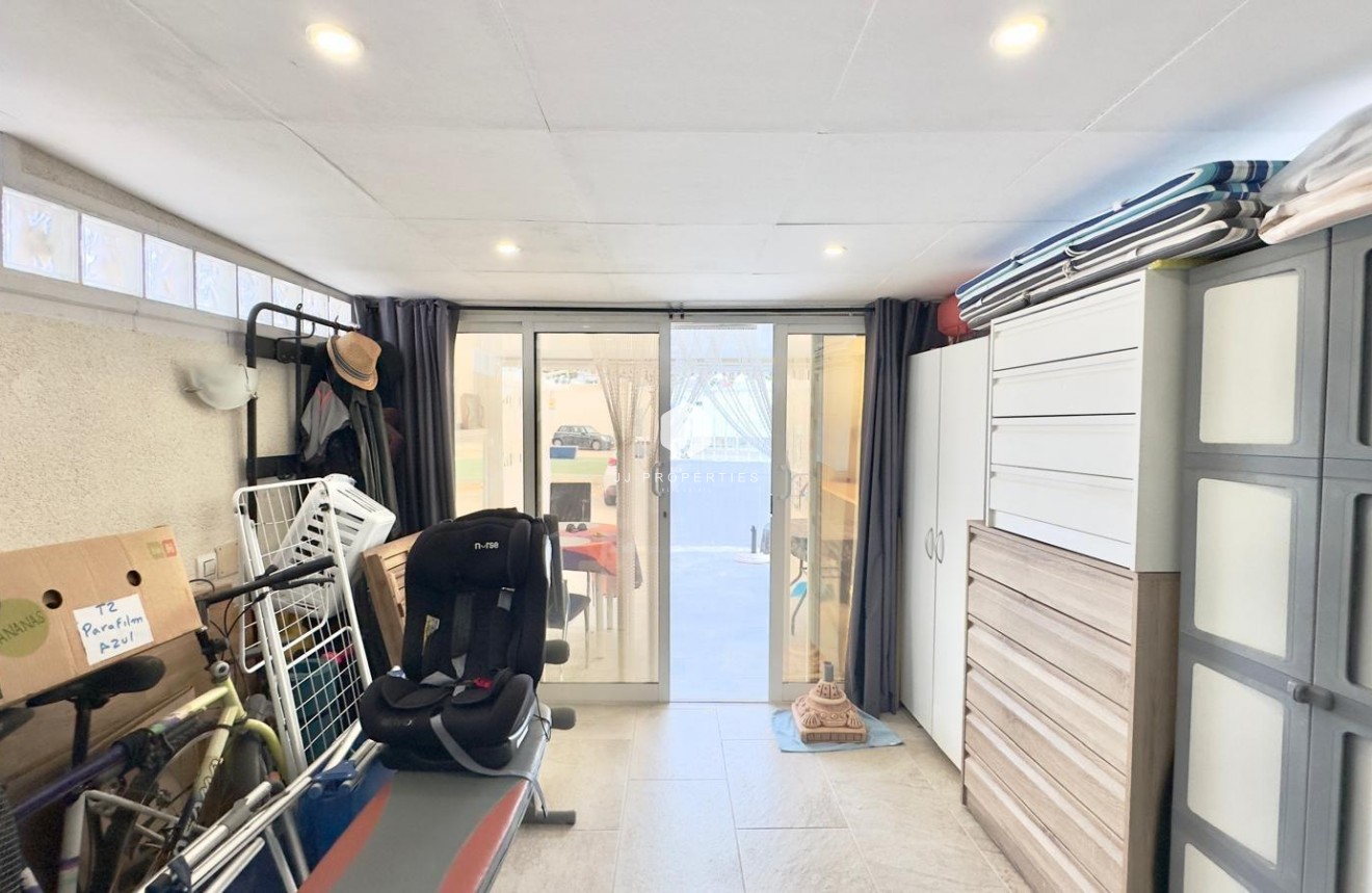 Resale - Chalet -
Torrevieja - La Siesta - El Salado - Torreta