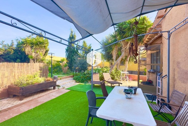 Resale - Villa -
Torrevieja - Torreblanca