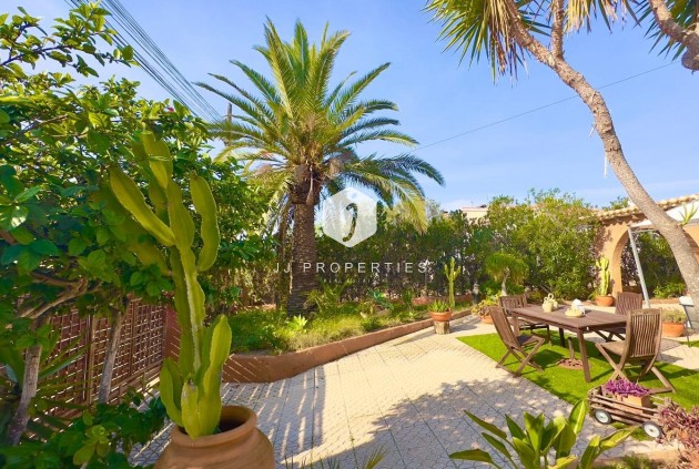 Resale - Villa -
Torrevieja - Torreblanca