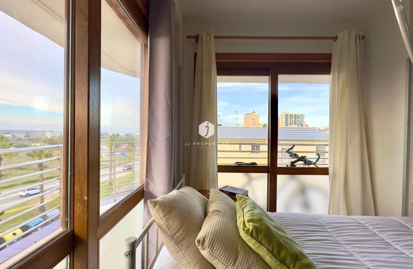 Tweedehands - Appartement / flat -
Torrevieja - La veleta