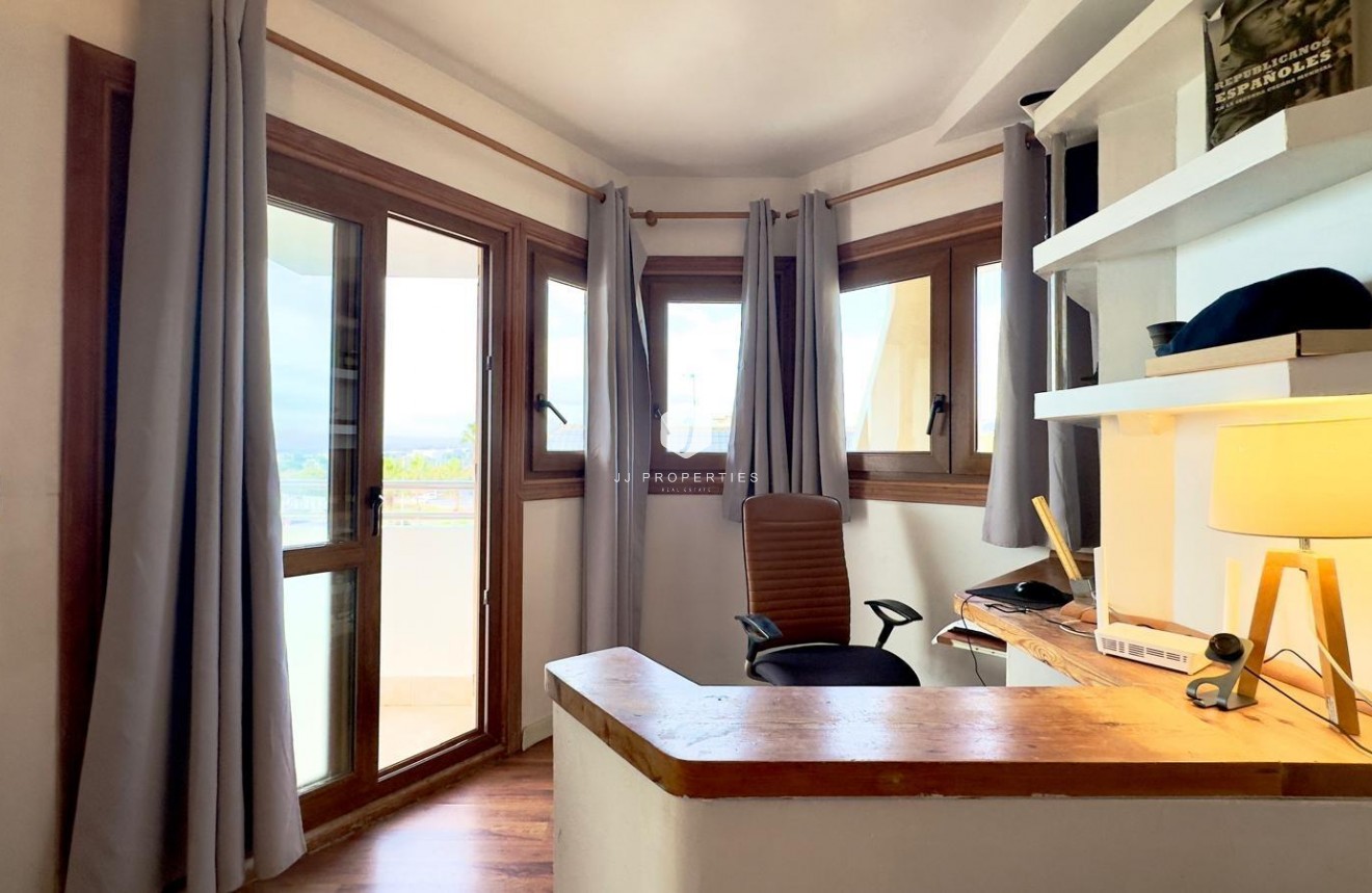 Tweedehands - Appartement / flat -
Torrevieja - La veleta