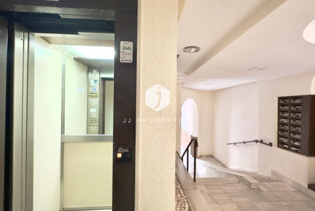 Tweedehands - Appartement / flat -
Torrevieja - La veleta