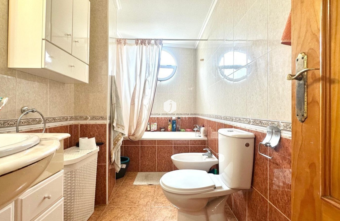 Tweedehands - Appartement / flat -
Torrevieja