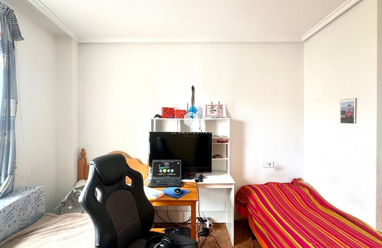 Tweedehands - Appartement / flat -
Torrevieja