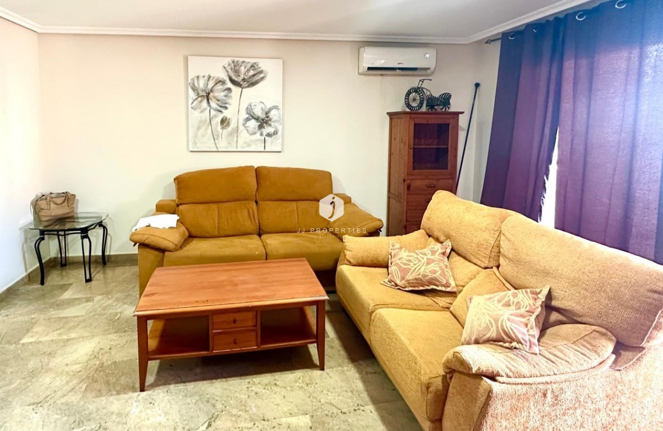 Resale - Apartment / flat -
Torrevieja