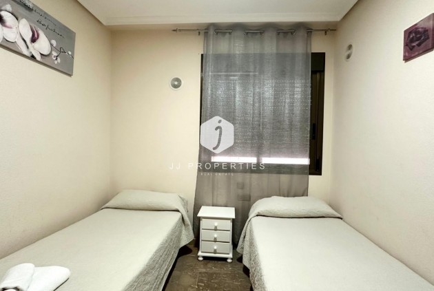 Resale - Apartment / flat -
Torrevieja