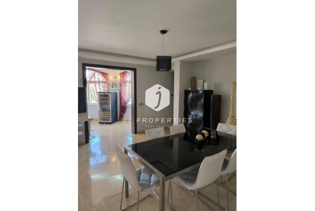 Resale - Villa -
Torrevieja - La siesta