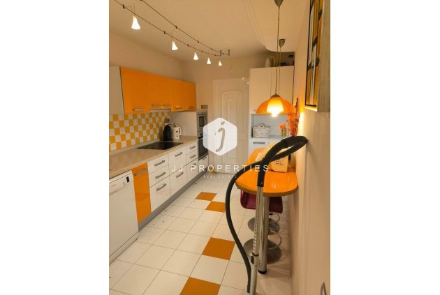 Resale - Villa -
Torrevieja - La siesta