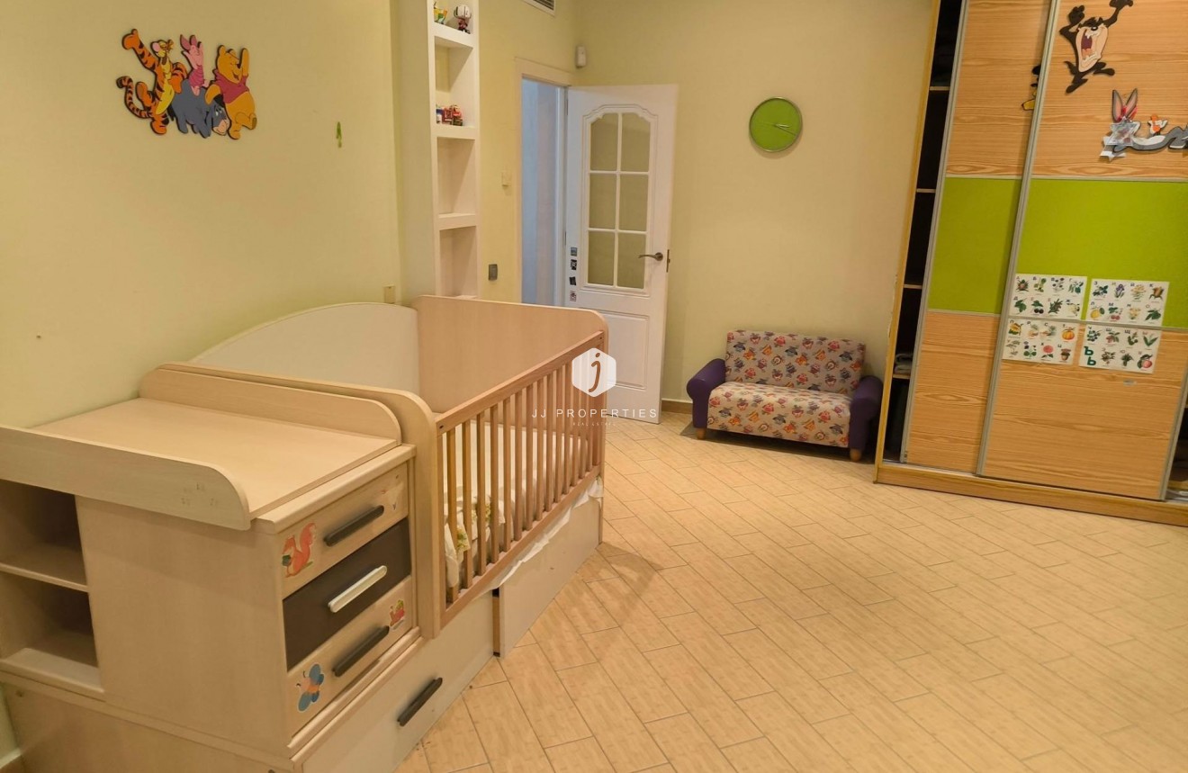 Resale - Villa -
Torrevieja - La siesta