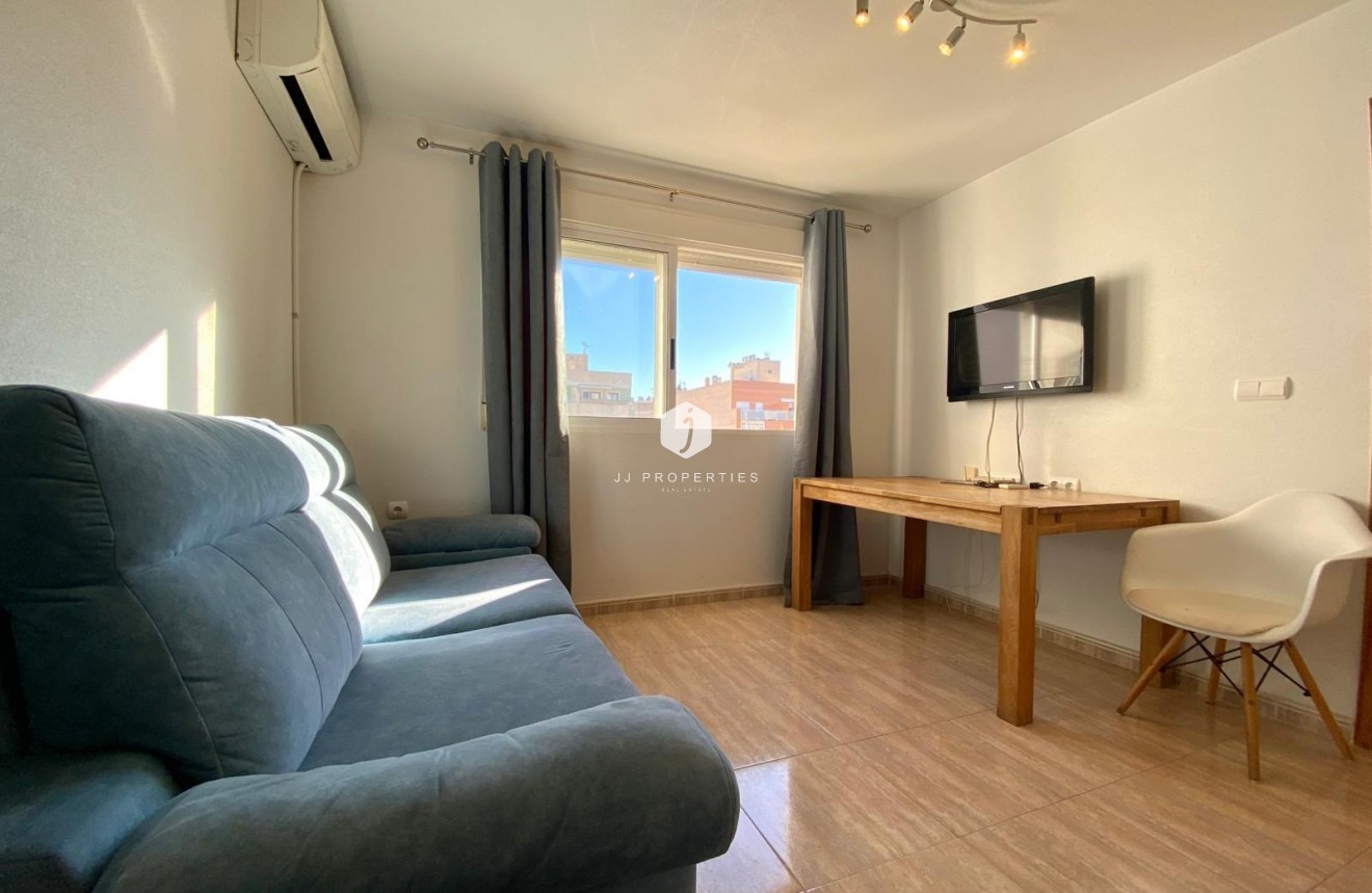 Resale - Apartment / flat -
Torrevieja