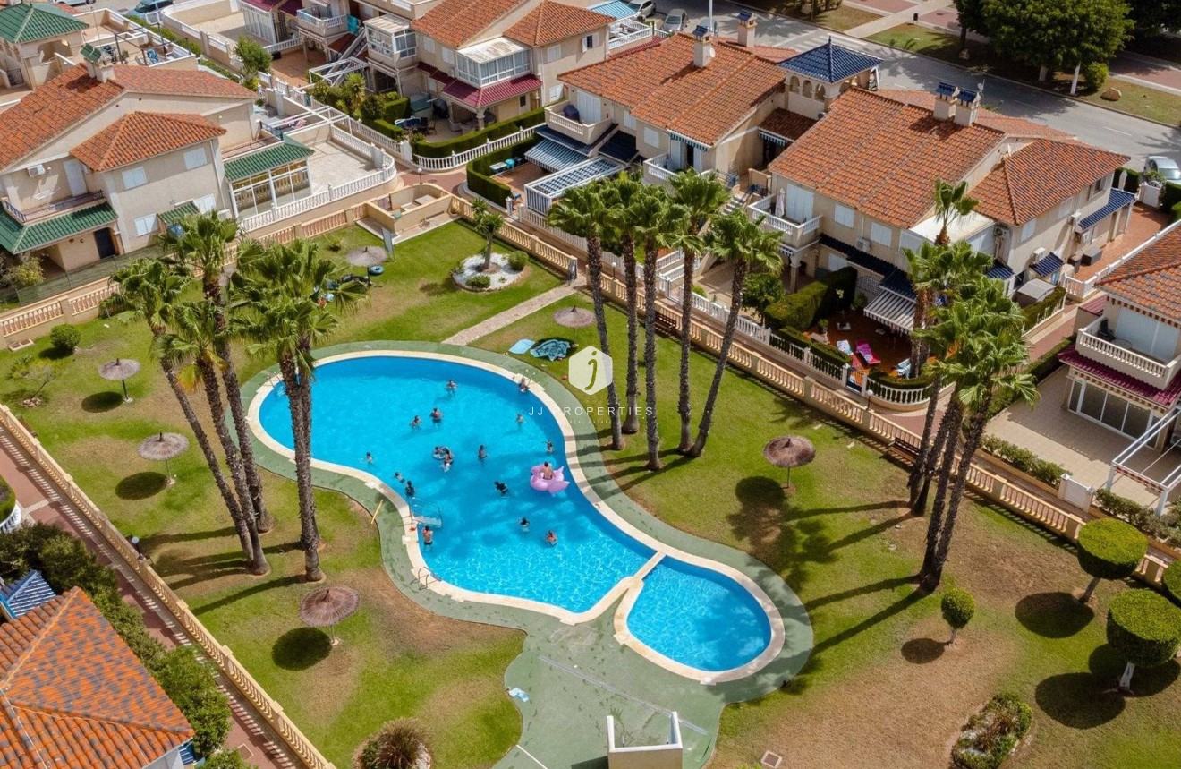 Resale - Penthouse -
Orihuela Costa - La Zenia