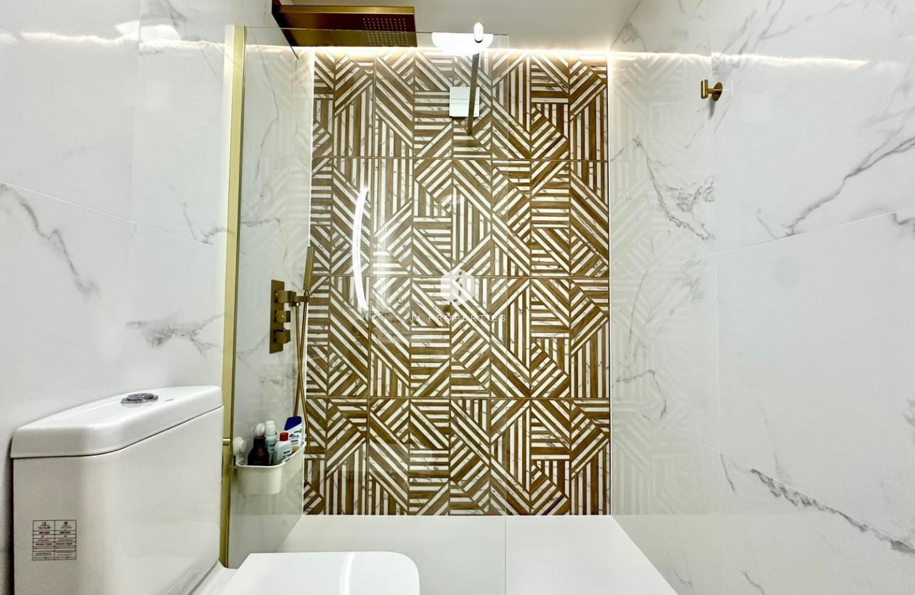 Resale - Bungalow -
Orihuela Costa - Playa Flamenca Norte