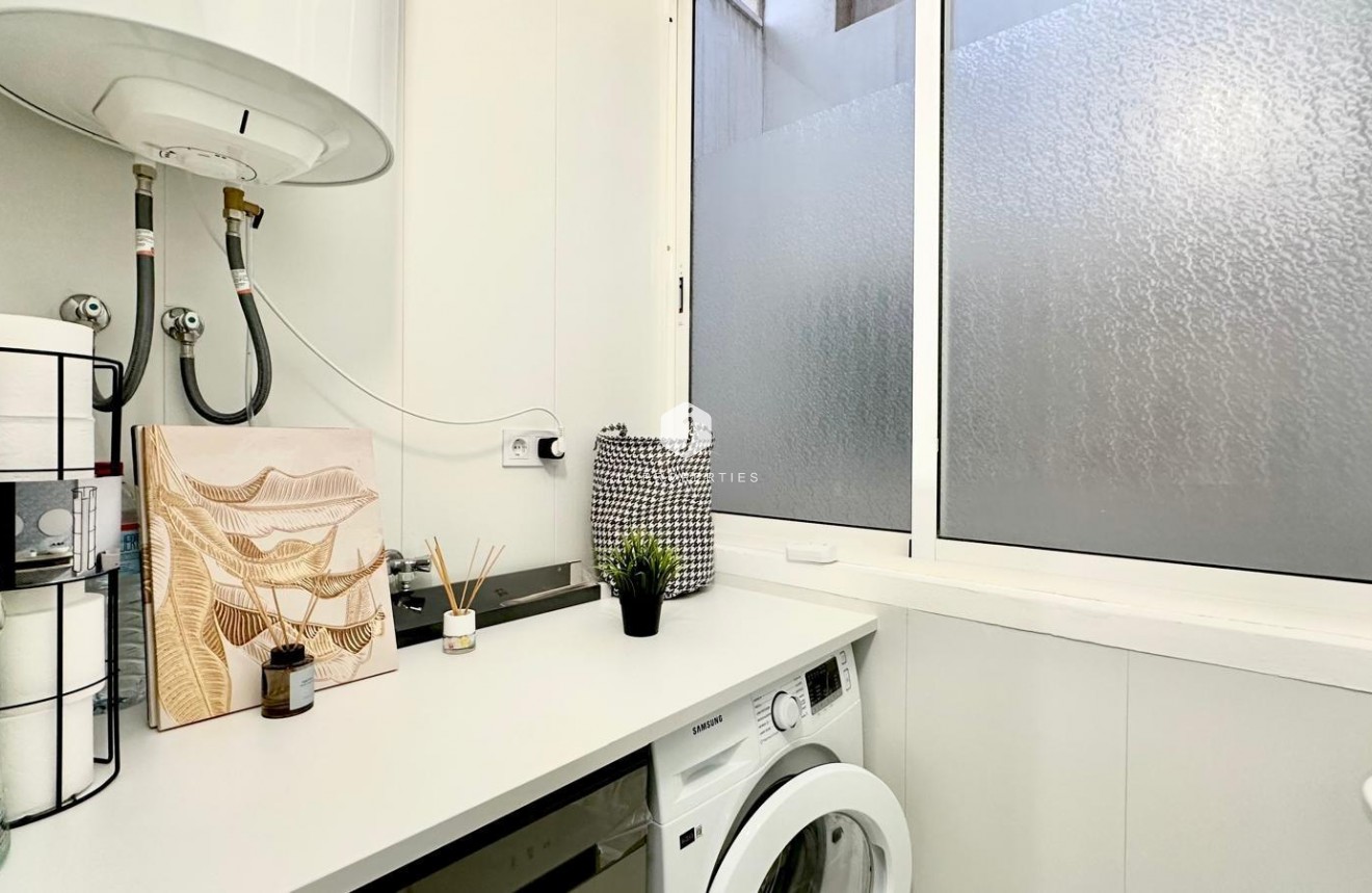 Resale - Bungalow -
Orihuela Costa - Playa Flamenca Norte