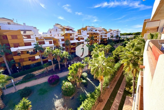 Resale - Apartment / flat -
Torrevieja - Punta prima