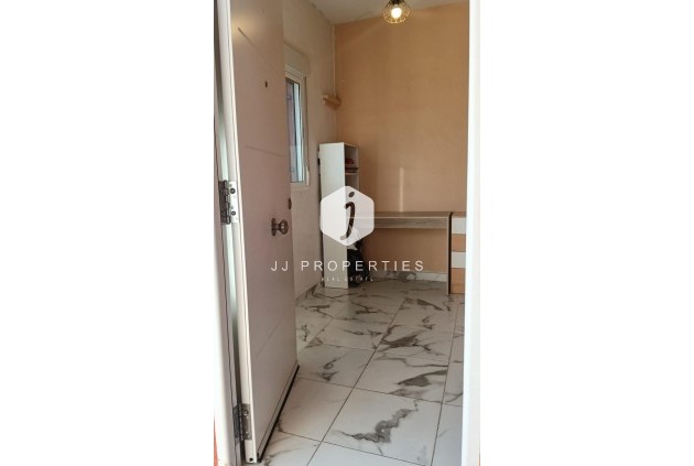 Resale - Chalet -
Torrevieja - Torretas