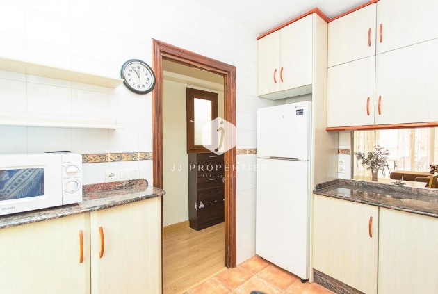 Resale - Apartment / flat -
Torrevieja - Playa del Cura