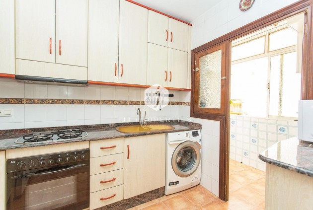 Resale - Apartment / flat -
Torrevieja - Playa del Cura