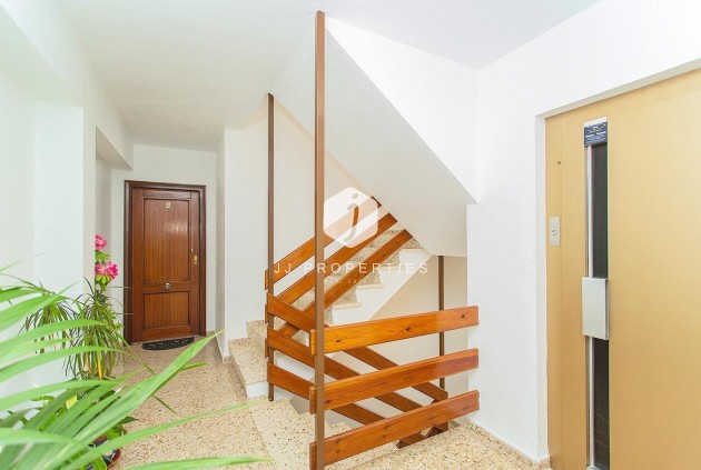 Resale - Apartment / flat -
Torrevieja - Playa del Cura