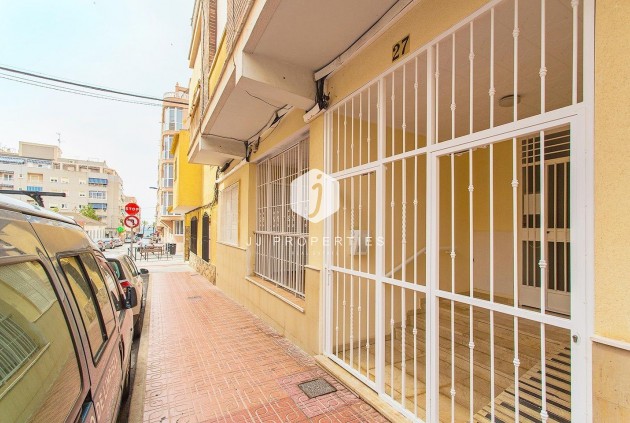 Resale - Apartment / flat -
Torrevieja - Playa del Cura