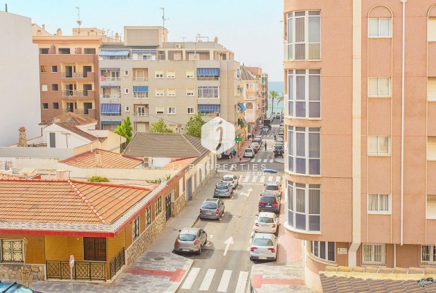 Resale - Apartment / flat -
Torrevieja - Playa del Cura