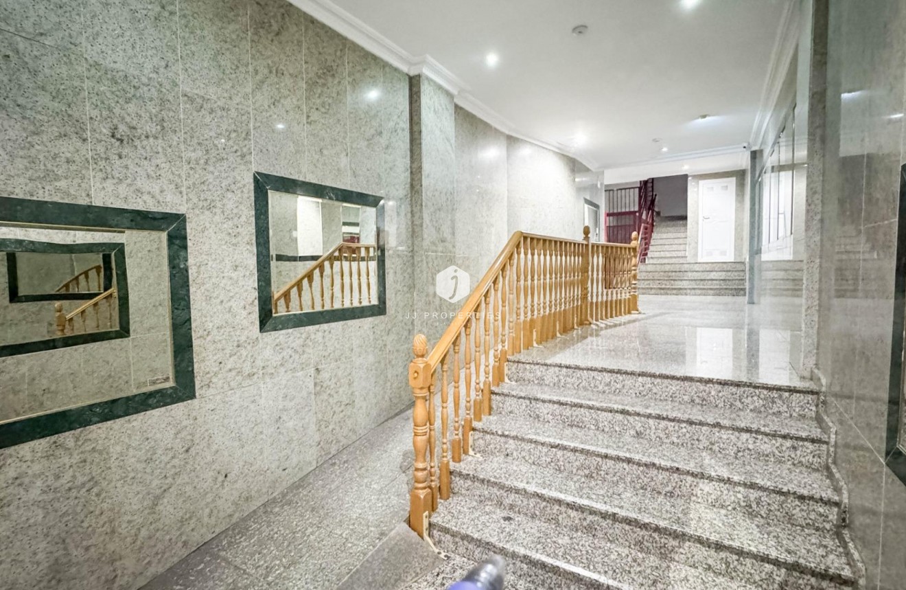 Resale - Apartment / flat -
Torrevieja - PARQUE DE LAS NACIONES