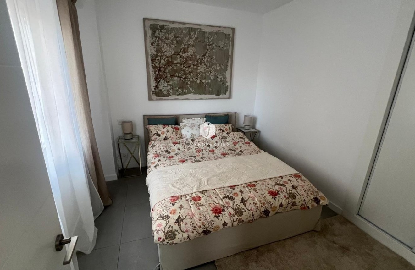 Resale - Apartment / flat -
Torrevieja - Zona Los Frutales