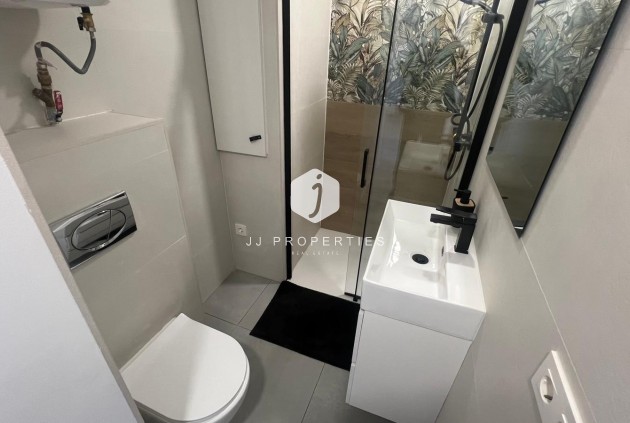 Resale - Apartment / flat -
Torrevieja - Zona Los Frutales