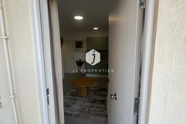 Resale - Apartment / flat -
Torrevieja - Zona Los Frutales