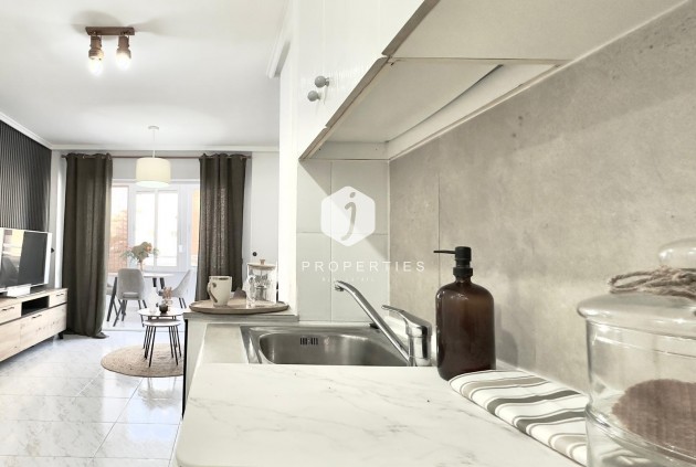 Resale - Apartment / flat -
Torrevieja - Playa del Cura