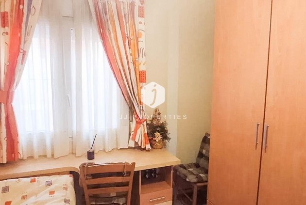 Resale - Chalet -
Torrevieja - Los altos