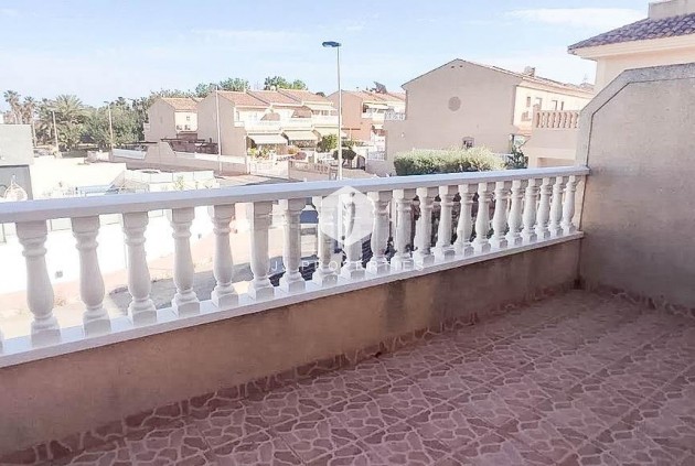 Resale - Chalet -
Torrevieja - Los altos